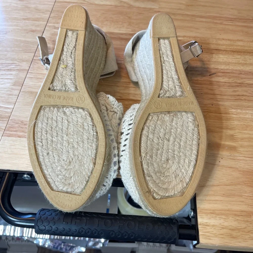 Chicos Womens Crochet Espadrille Wedge Sandals Cream Ankle Strap Size 10